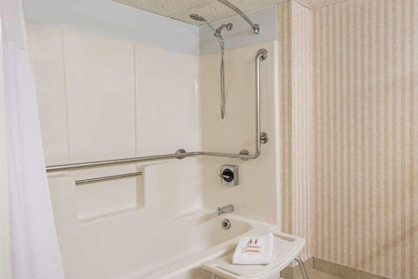 BAYMONT INN BARTONVILLE (Bartonsville)